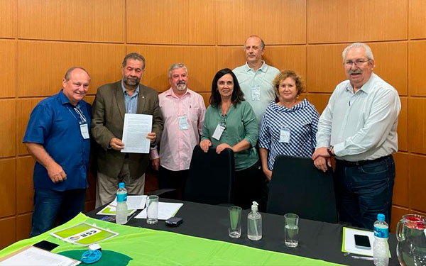 Representantes da Feeb SP/MS participam de audiência com Ministro Carlos Lupi